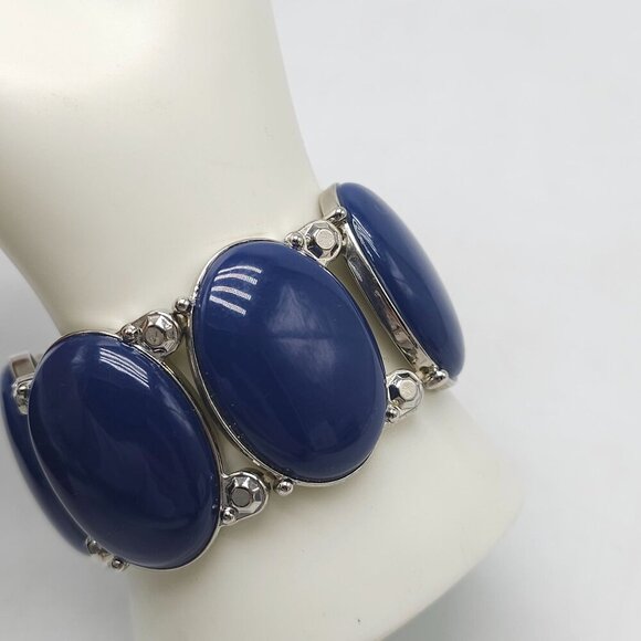 Vintage Style Blue Acrylic Stretch Bracelet With Silver Tone Accents - Picture 3 of 5